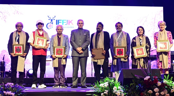 ' CM declares J&K open to global Filmmakers; highlights Film policy of J&K'